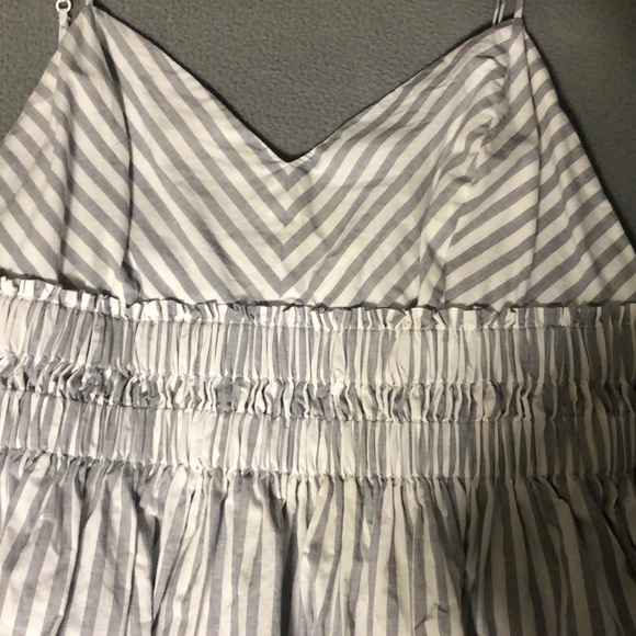 Striped crop top! - Picture 2 of 3